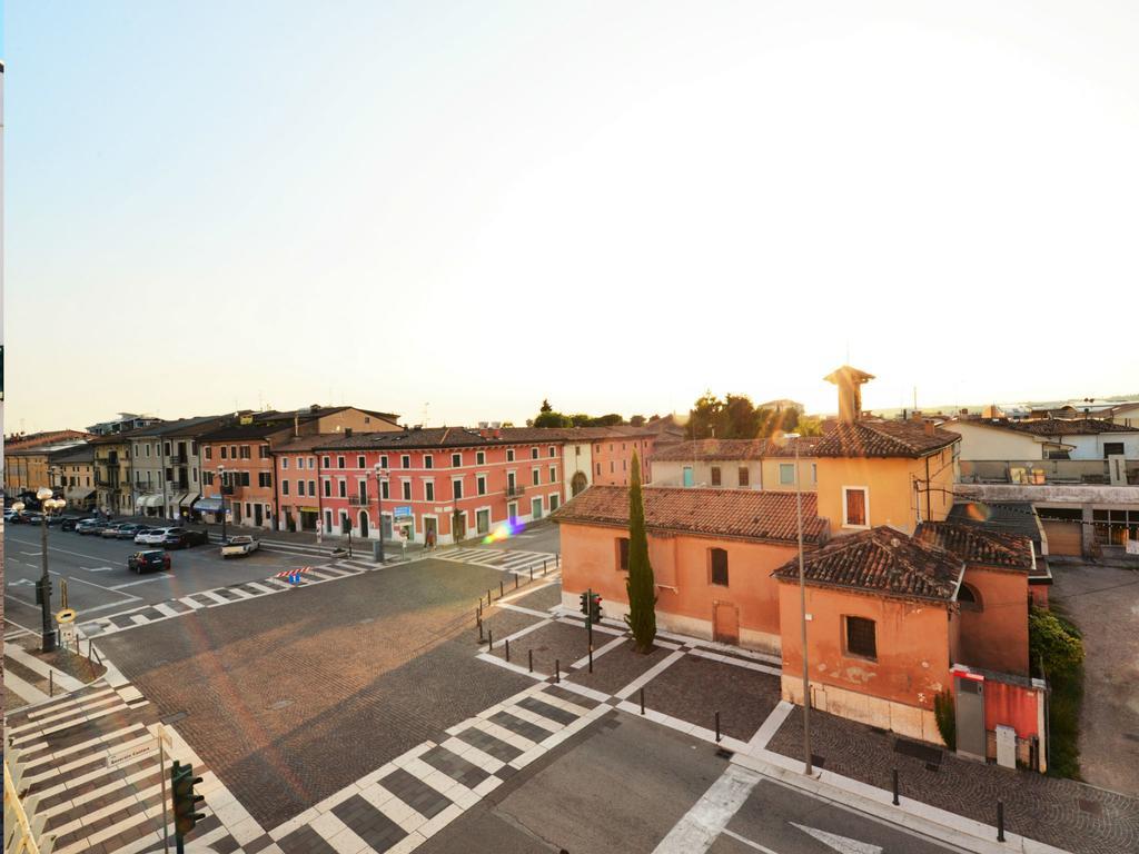 Residenza Emma Villafranca di Verona Exterior photo